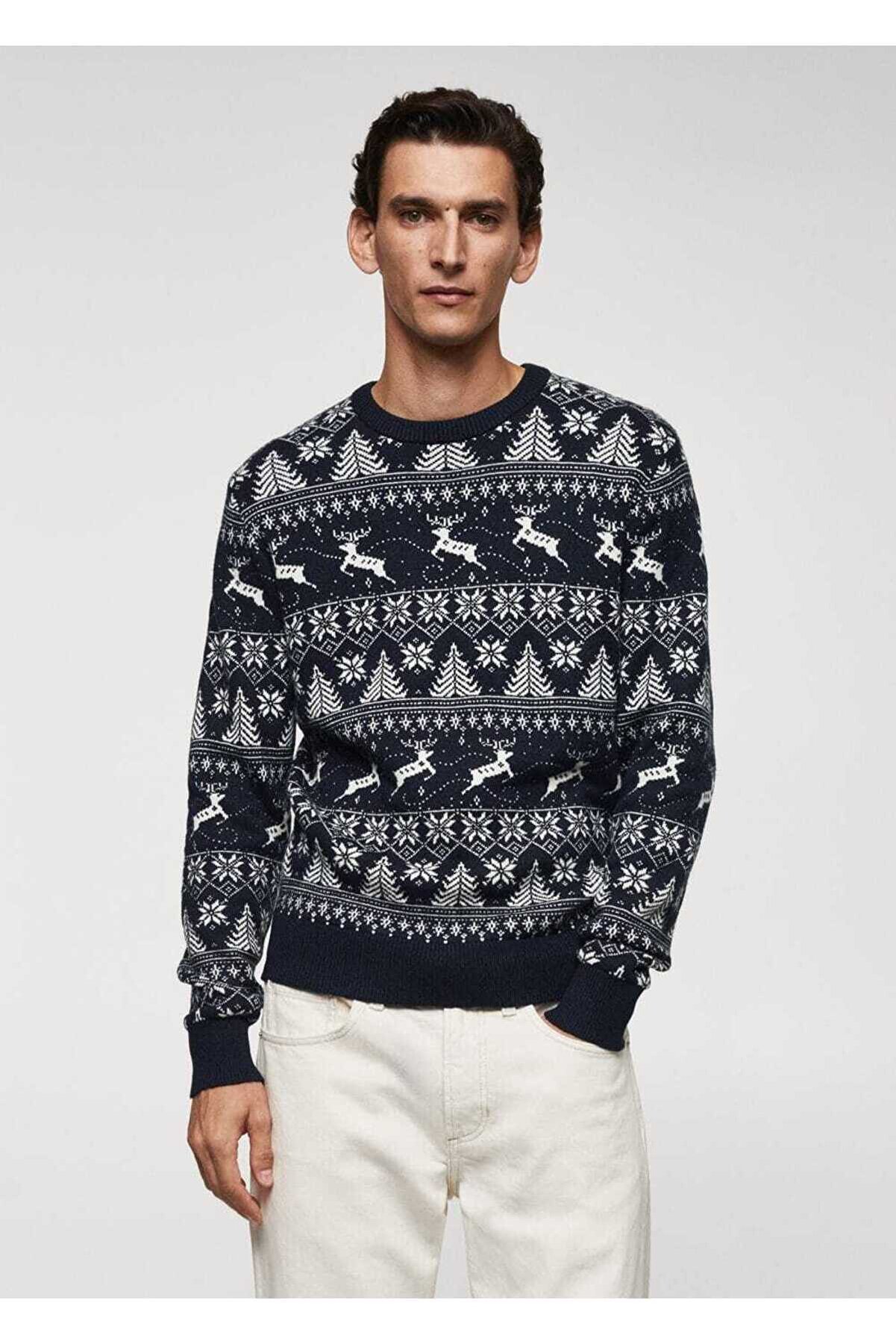 Christmas Woven Sweater. 